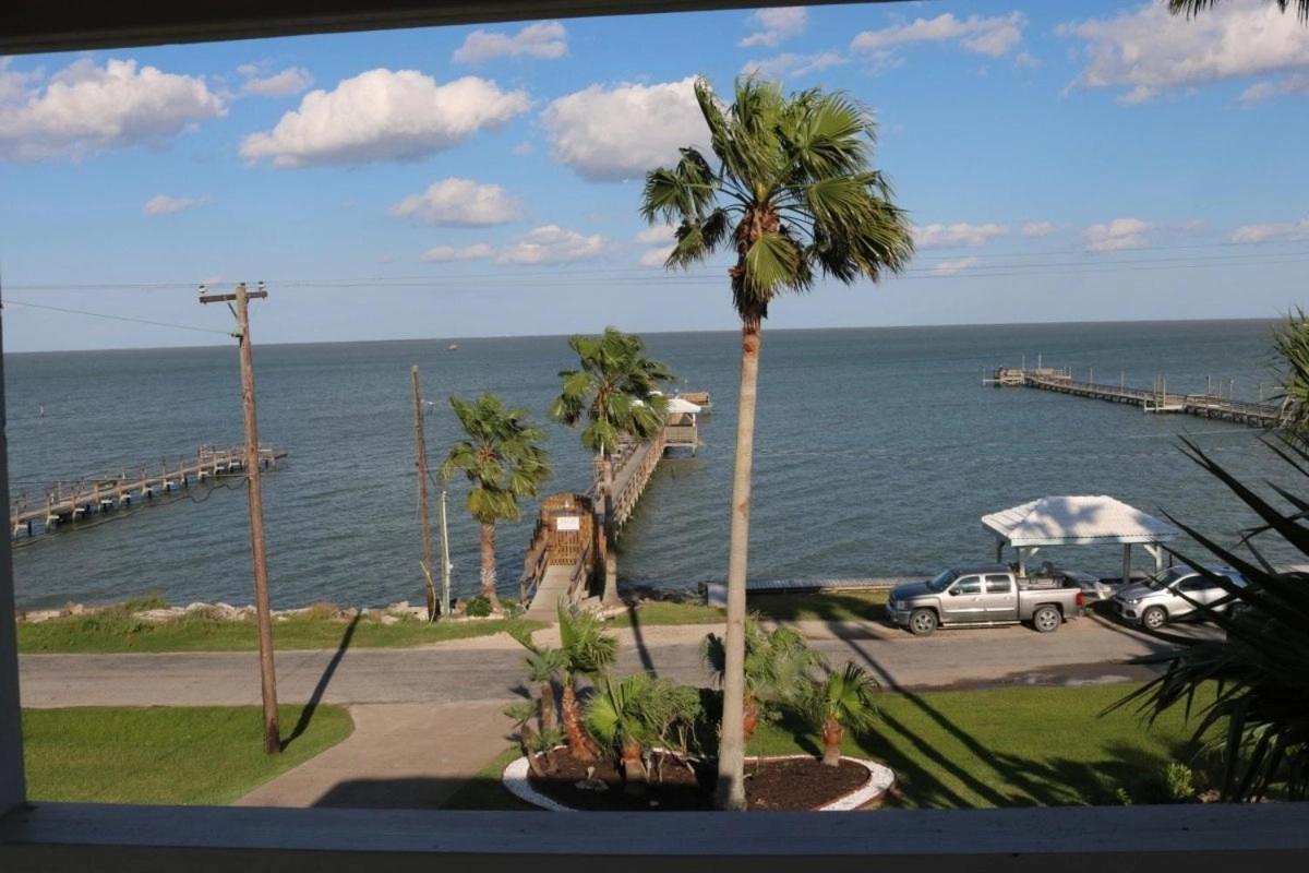 D&R Pelican Bay Resort Rockport Exterior photo