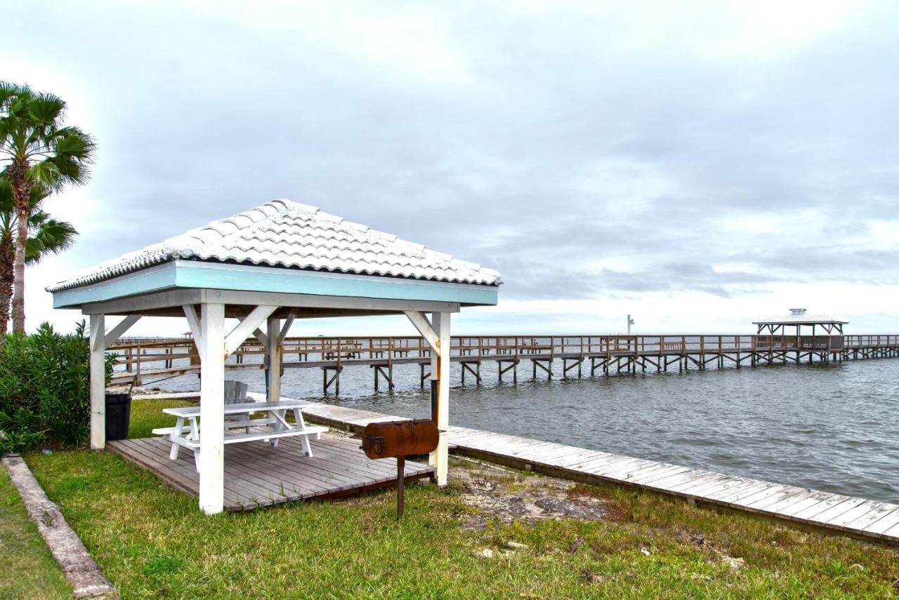 D&R Pelican Bay Resort Rockport Exterior photo